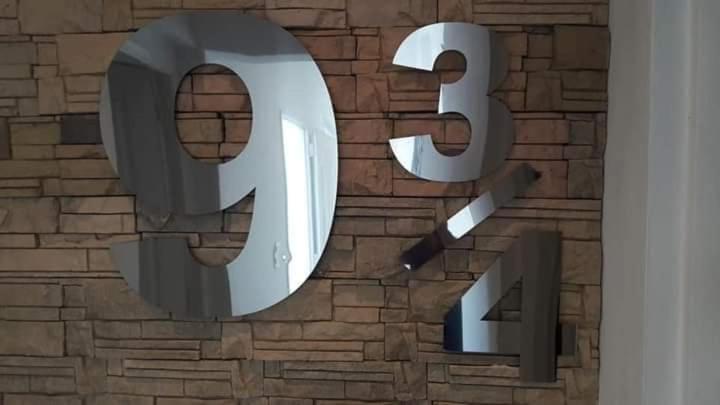 Apartment 9 ¾ Vip